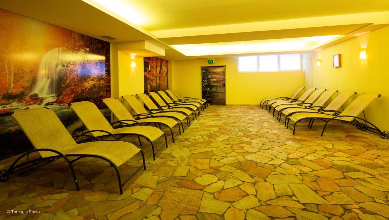 אנדלו Hotel Alpen מראה חיצוני תמונה