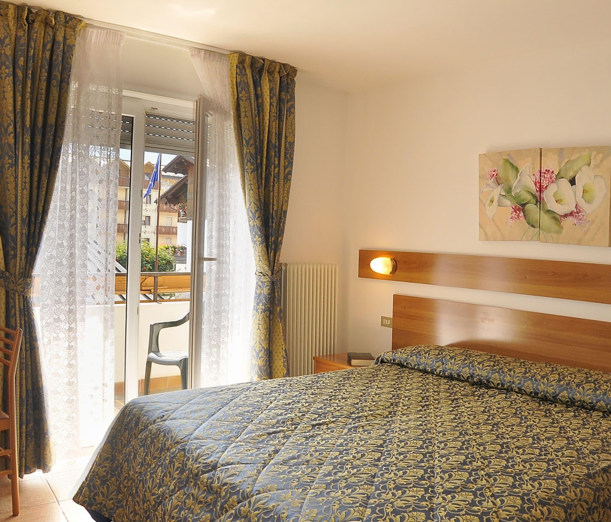 אנדלו Hotel Alpen מראה חיצוני תמונה