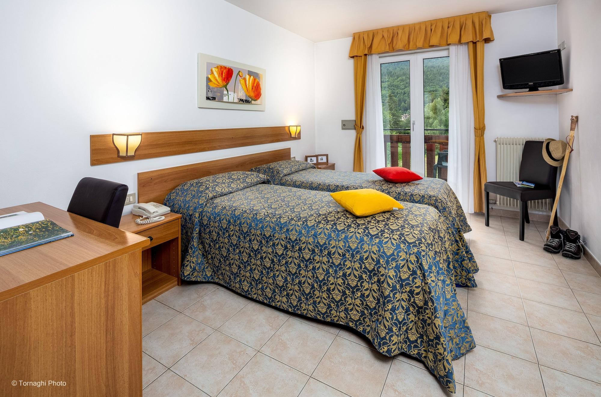 אנדלו Hotel Alpen מראה חיצוני תמונה